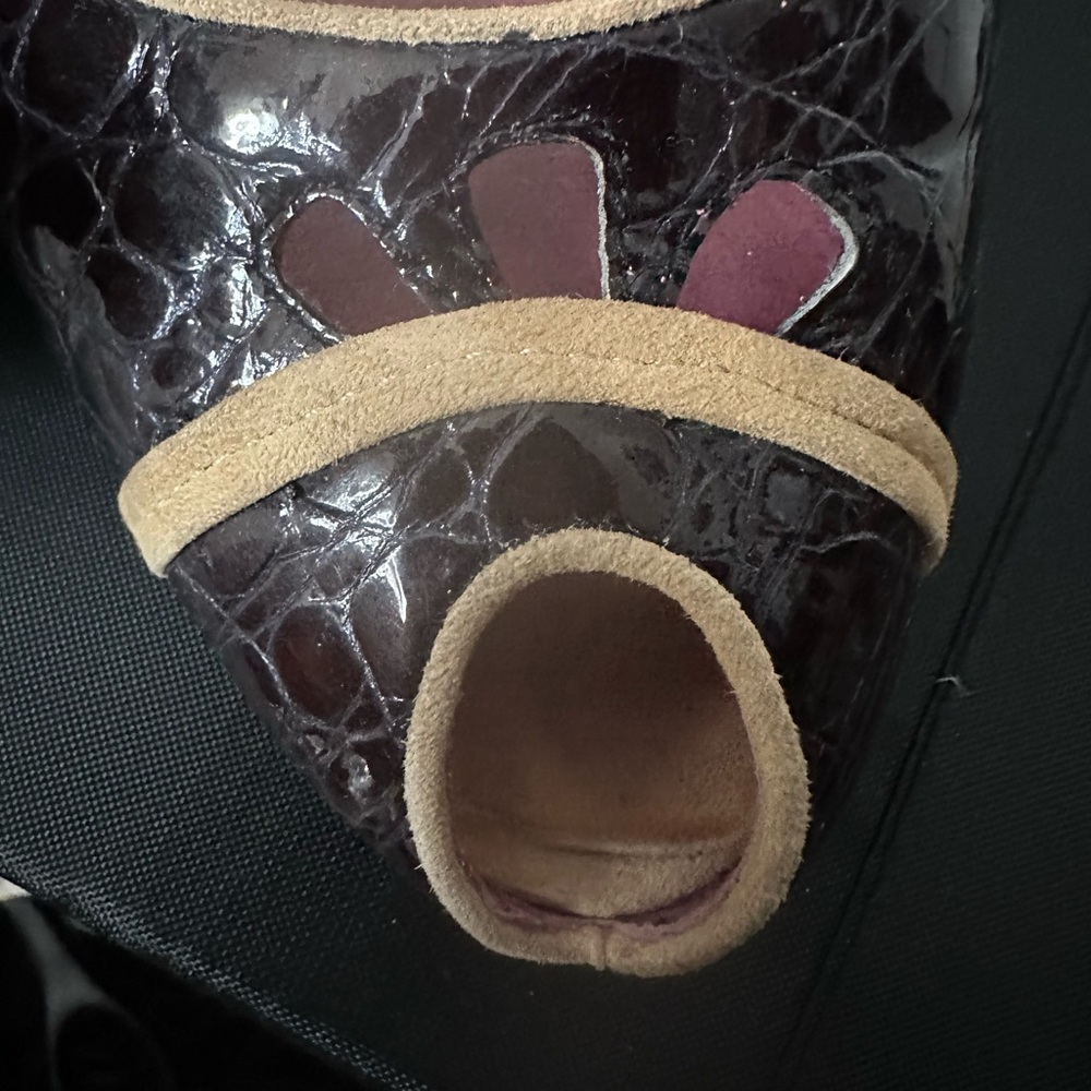 Black peek hole shoe